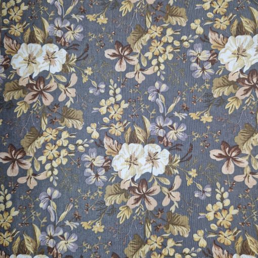 Szürke virágos textil