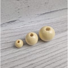 Lakkozott fagolyó - 1,5 cm - 10 darab