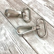 Ezüst színű fém karabiner - 3 cm