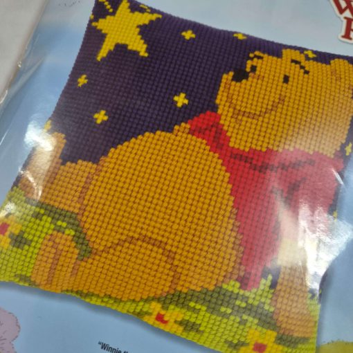 Vervaco keresztszemes készlet- Micimackó