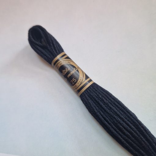 Venus  Mouliné osztott hímzőfonal - Fekete - 6310